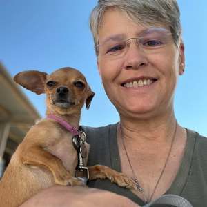 Meet your Posher, Angela